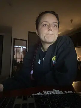 Scarletleon77 online show from 03/26/26, 11:02