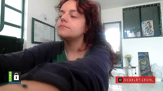 Snapshot of Scarletleon77 chatting on 01/14/26, 04:21 Scarletleon77 online show from 01/14/26, 04:21