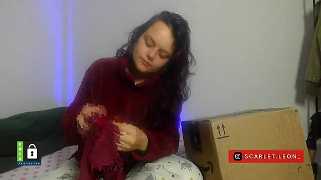 Scarletleon77 online show from 04/14/26, 04:45