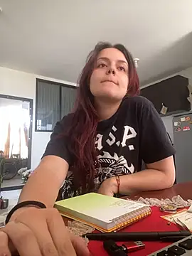 Scarletleon77 online show from 05/06/26, 03:49