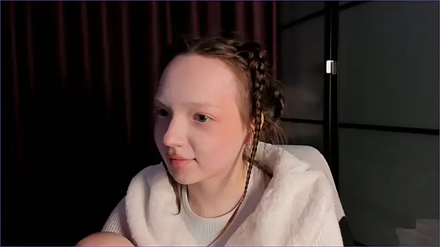 ShannaGate online show from 12/14/24, 09:40