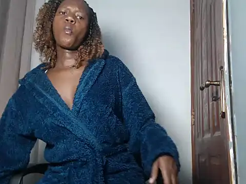 leslie bebby2 online show from 02/06/26, 10:50