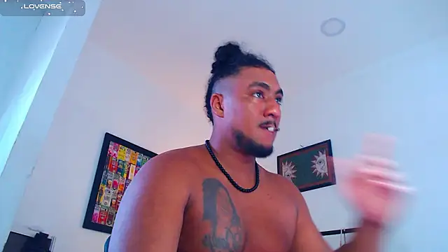 yosoy enzo2020 online show from 03/06/26, 12:44