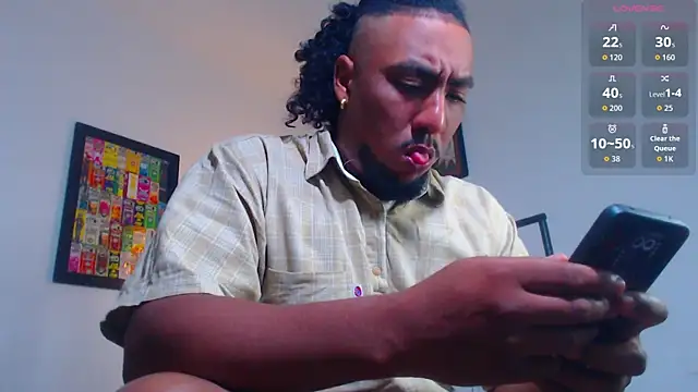 Snapshot of yosoy_enzo2020 chatting on 06/28/26, 03:24 yosoy enzo2020 online show from 06/28/26, 03:24