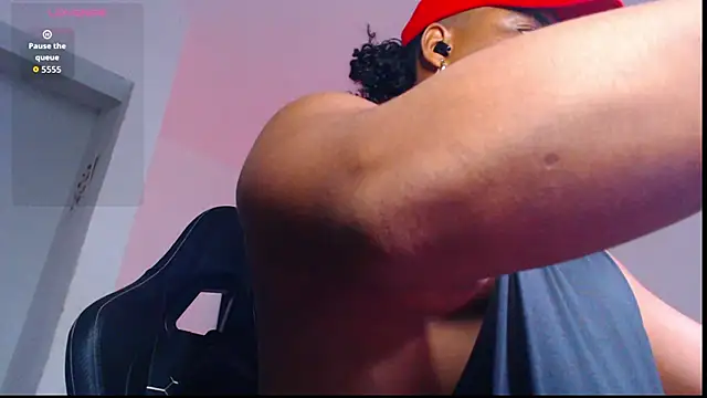 yosoy enzo2020 online show from 04/19/26, 04:24