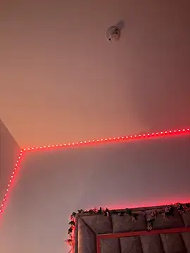 Snapshot of Hot_sophie_ chatting on 09/26/25, 02:29 Hot sophie  online show from 09/26/25, 02:29