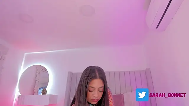 sarah-bonneth online show from 11/30/25, 11:44