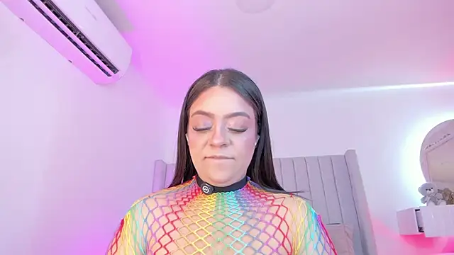 sarah-bonneth online show from 02/23/26, 11:44