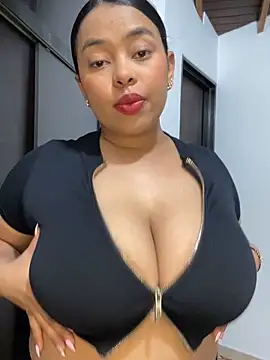 PUSHYLATE online show from 10/31/25, 01:35