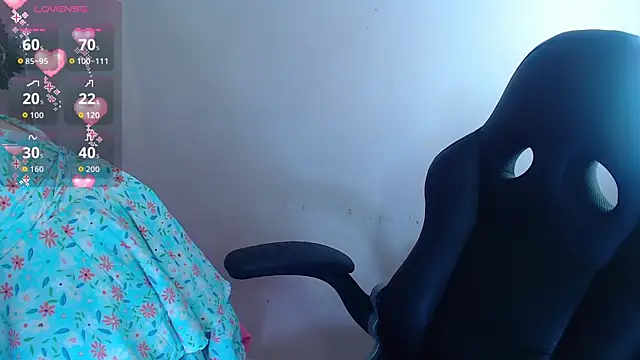 Erika Stevens online show from 09/30/25, 03:40