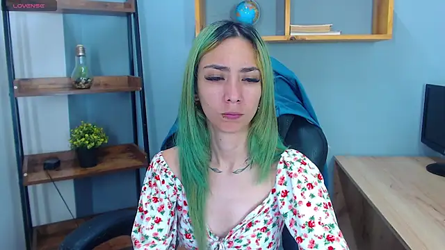 Erika Stevens online show from 11/05/25, 02:53