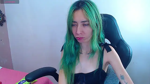 Erika Stevens online show from 10/01/25, 08:02