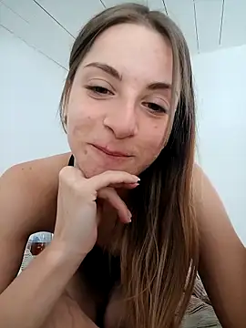 Snapshot of Cristina02 chatting on 04/10/26, 12:12 Cristina02 online show from 04/10/26, 12:12