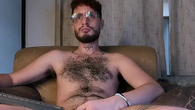 axel giracr online show from 02/22/25, 10:42