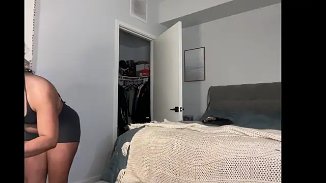 ElenaErickson online show from 12/22/25, 03:06