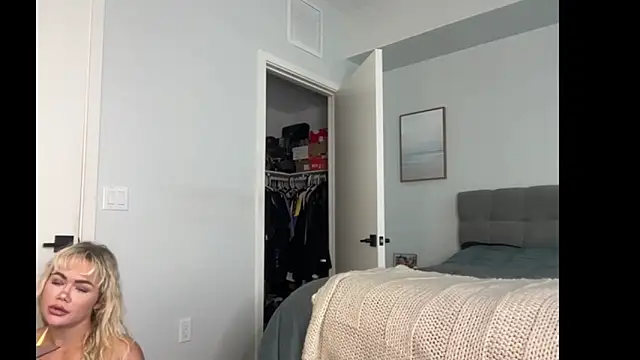 ElenaErickson online show from 03/04/26, 07:54