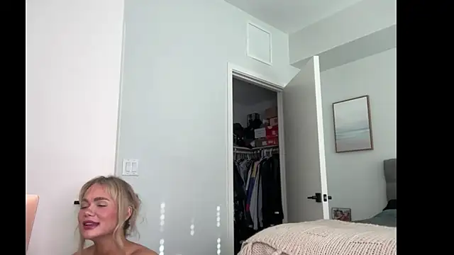 ElenaErickson online show from 06/11/26, 12:32
