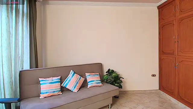 lili jade222 online show from 11/08/25, 12:31