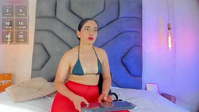 Snapshot of Liinda_Saenz chatting on 05/23/26, 11:31 Liinda Saenz online show from 05/23/26, 11:31