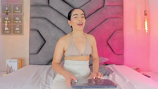 Liinda Saenz online show from 07/04/26, 11:27