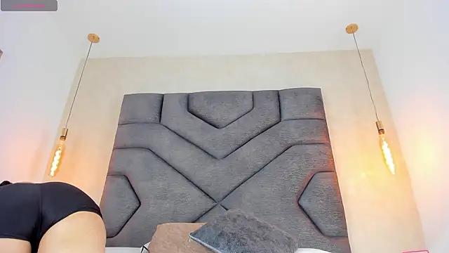 Liinda Saenz online show from 03/19/26, 11:32