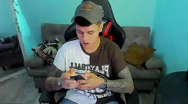 E Moon online show from 12/30/24, 05:04