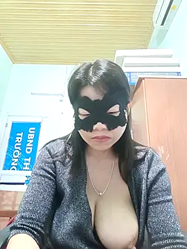 Anna Toy19 online show from 11/23/25, 03:27