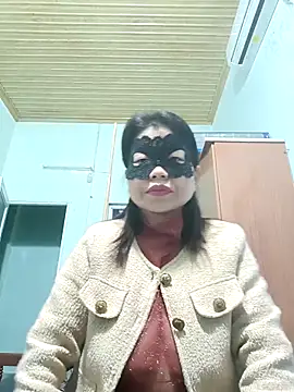 Anna Toy19 online show from 11/28/25, 12:11