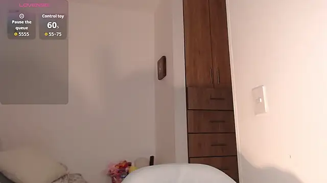 Marian se online show from 10/31/25, 10:16