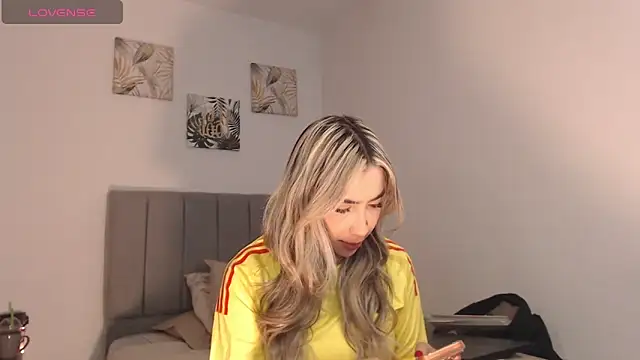 Marian se online show from 03/27/26, 03:48