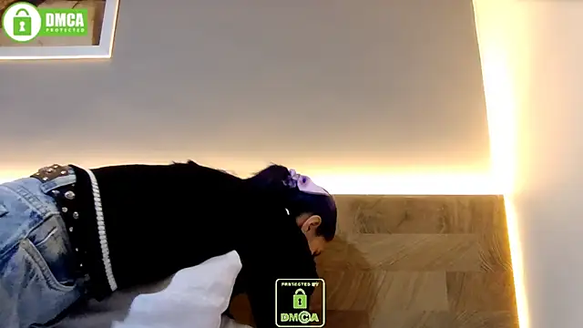 dakota senju online show from 12/31/24, 08:34