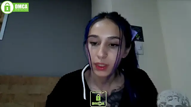 dakota senju online show from 01/01/25, 12:11