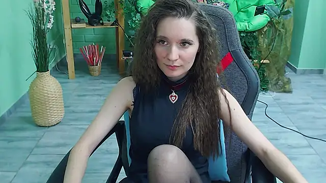 Snapshot of Miss_Barbara_ chatting on 02/28/25, 11:34 Miss Barbara online show from 02/28/25, 11:34