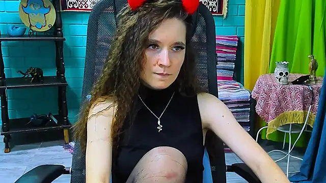 Snapshot of Miss_Barbara_ chatting on 03/17/25, 07:04 Miss Barbara online show from 03/17/25, 07:04