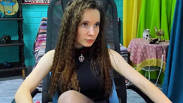 Snapshot of Miss_Barbara_ chatting on 02/28/25, 02:20 Miss Barbara online show from 02/28/25, 02:20