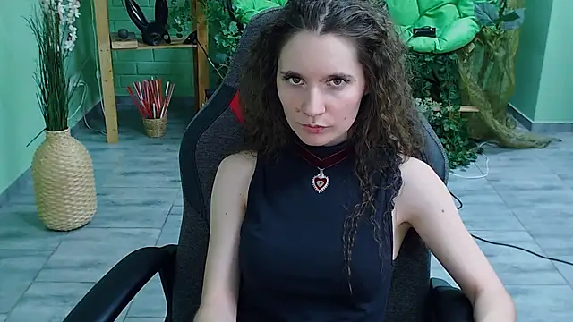 Snapshot of Miss_Barbara_ chatting on 03/05/25, 12:27 Miss Barbara online show from 03/05/25, 12:27