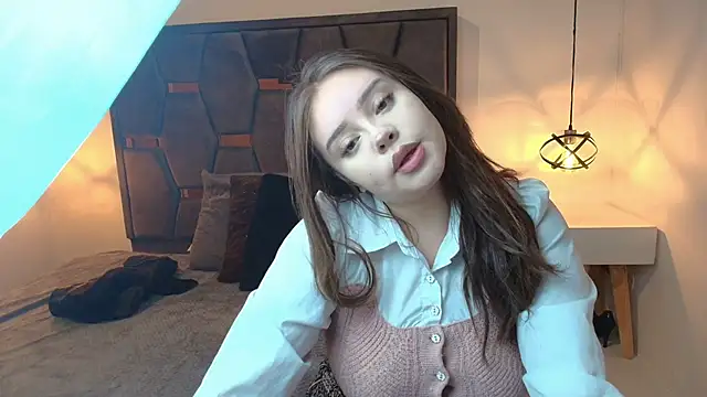 MariamCute  online show from 03/18/26, 08:21