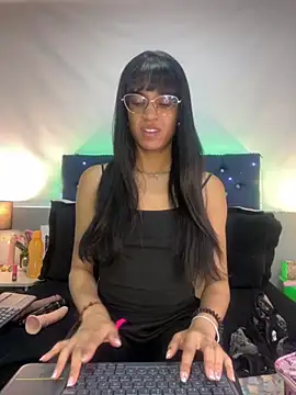 Snapshot of valentinabaez chatting on 10/09/25, 06:52 valentinabaez online show from 10/09/25, 06:52