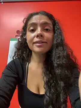 Snapshot of Nathcurly_ chatting on 03/19/25, 03:52 Nathcurly online show from 03/19/25, 03:52