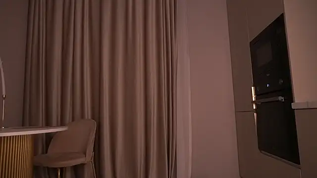 SarahCarrter online show from 04/19/26, 06:10