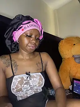 Snapshot of Sexy_barb2 chatting on 04/27/26, 08:23 Sexy barb2 online show from 04/27/26, 08:23
