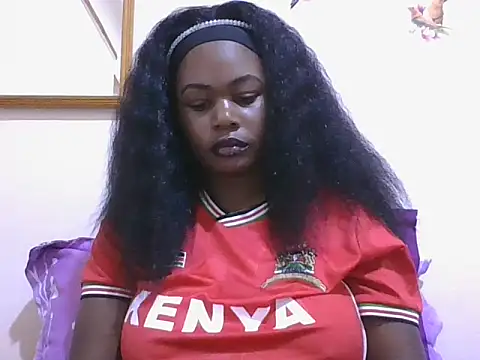 tanishacute online show from 10/30/25, 01:53