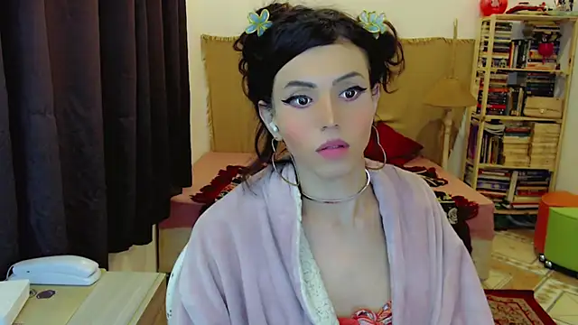 Snapshot of Sophie_Fantasys chatting on 03/01/26, 06:57 Sophie Fantasys online show from 03/01/26, 06:57