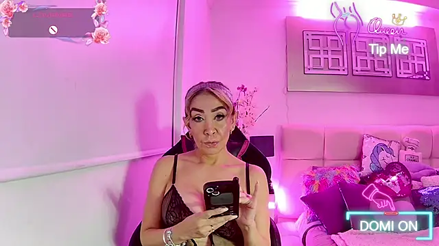 Snapshot of EvelinaGrey chatting on 02/10/26, 03:05 EvelinaGrey online show from 02/10/26, 03:05