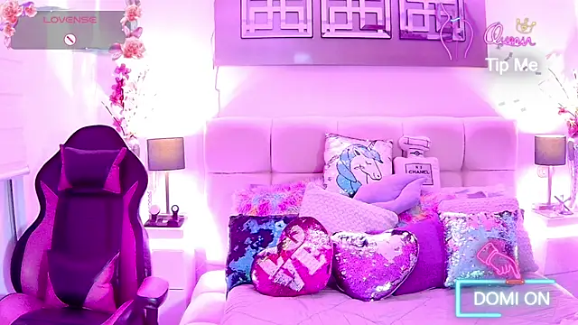 Snapshot of EvelinaGrey chatting on 02/06/26, 01:56 EvelinaGrey online show from 02/06/26, 01:56