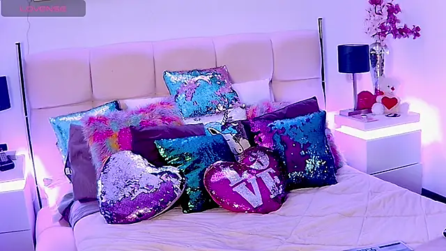 Snapshot of EvelinaGrey chatting on 11/06/25, 07:12 EvelinaGrey online show from 11/06/25, 07:12