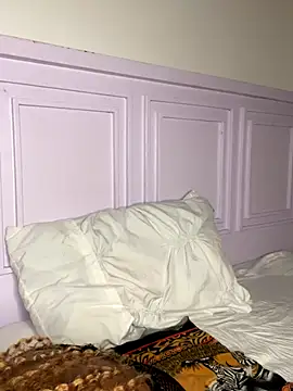 hot daily online show from 12/04/25, 09:36