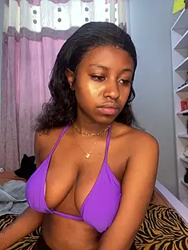 hot daily online show from 11/24/25, 04:45