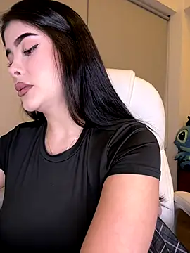 Snapshot of misslollipop04 chatting on 01/06/26, 02:59 misslollipop04 online show from 01/06/26, 02:59