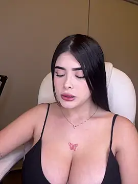 Snapshot of misslollipop04 chatting on 02/07/26, 03:03 misslollipop04 online show from 02/07/26, 03:03